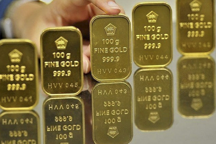Penjualan Emas Antam Turun Drastis