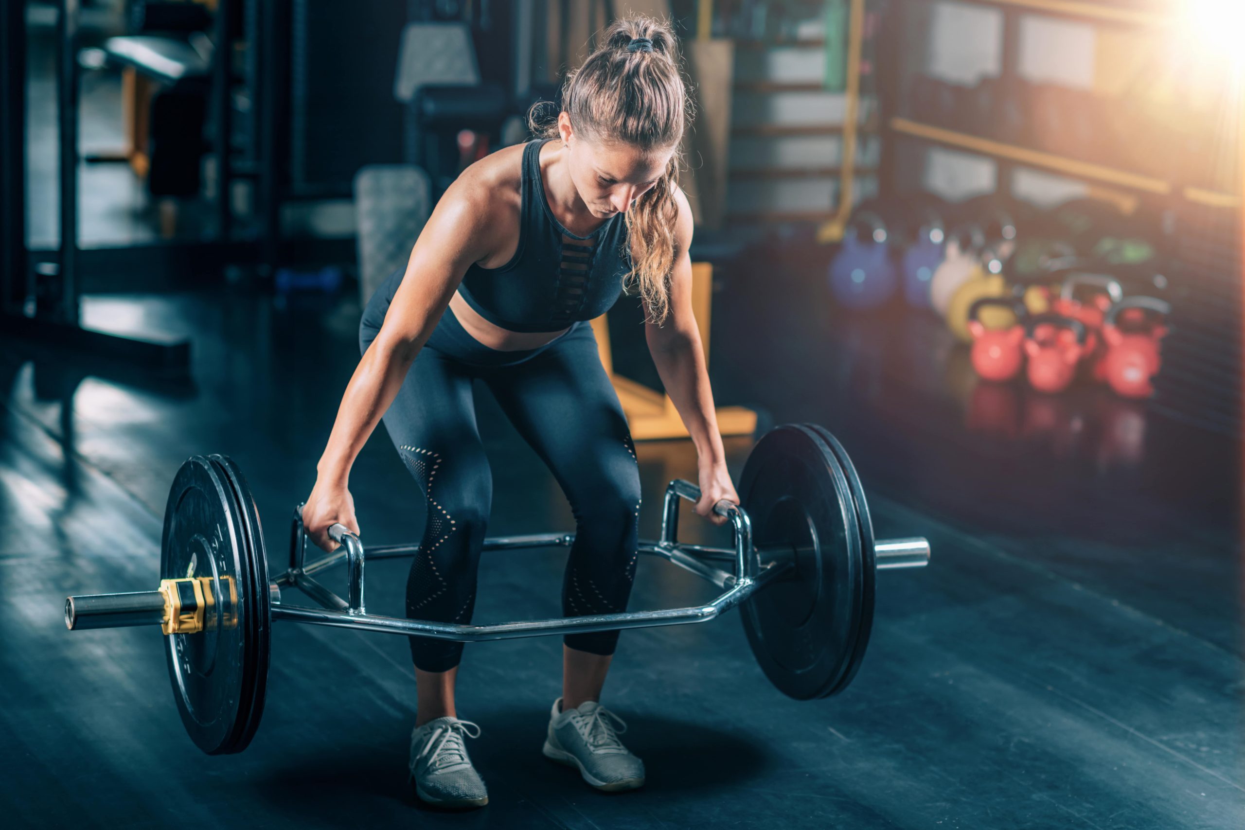 Membuka Potensi Trap Bar Deadlift: Bentuk Sempurna untuk Hasil Maksimal