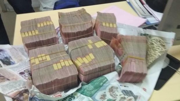 Geger Penemuan Uang Setengah Miliar di Kursi Bekas, Siapa Pemilik Aslinya?
