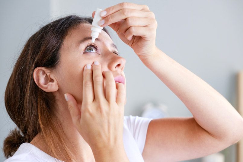 10 Rekomendasi Obat Tetes Mata Alami